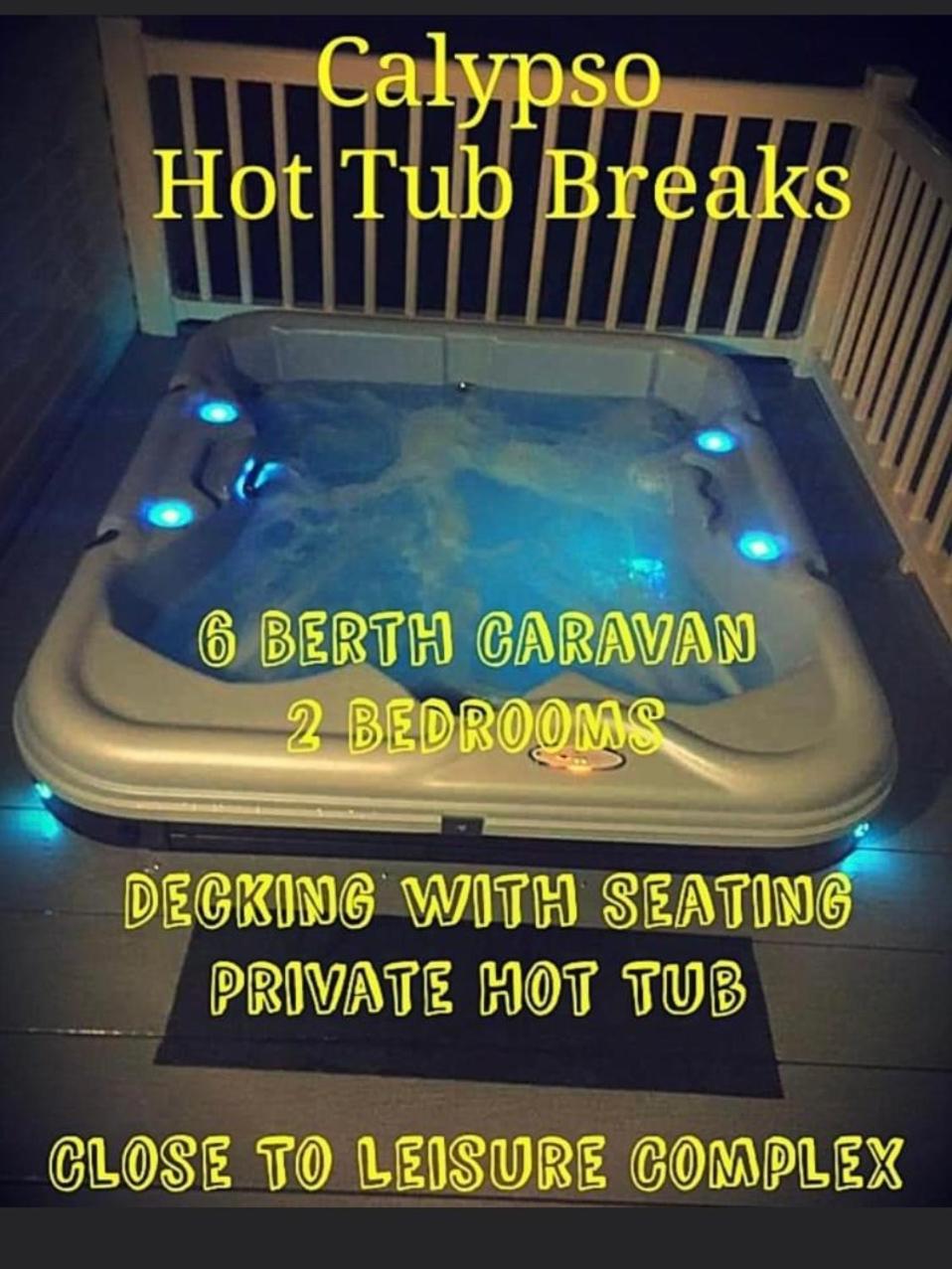 Calypso Hot Tub Breaks Tattershall Lakes Pet Friendly Экстерьер фото